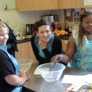 Ipswich Young Parents Project participants learning to prepare a healthy snack